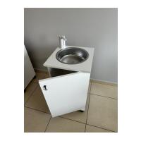 Taşınabilir Mobil Lavabo - Yeni Yönetmeliğe Uygun Muayenehane Tipi - Şarjlı Pompalı (75x42x42 cm)