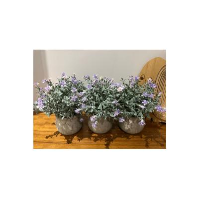 Evinize Bahar Havası Getirecek: 3'lü Dekoratif Yapay Çiçek Seti (Mor Lavanta Esintisi)