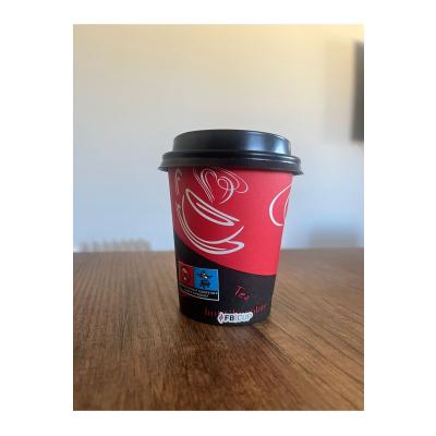 25 Adet 8 oz Kapaklı Karton Bardak Seti - Modern Kırmızı Siyah Tasarım